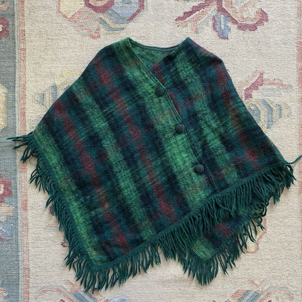 Lochcarron Wool Mohair Cape Green Plaid Fringe Woven in Scotland